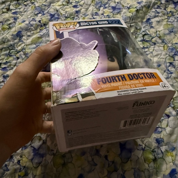 Funko Pop! Doctor Who - Fourth Doctor Vinyl Figure - Picture 7 of 14
